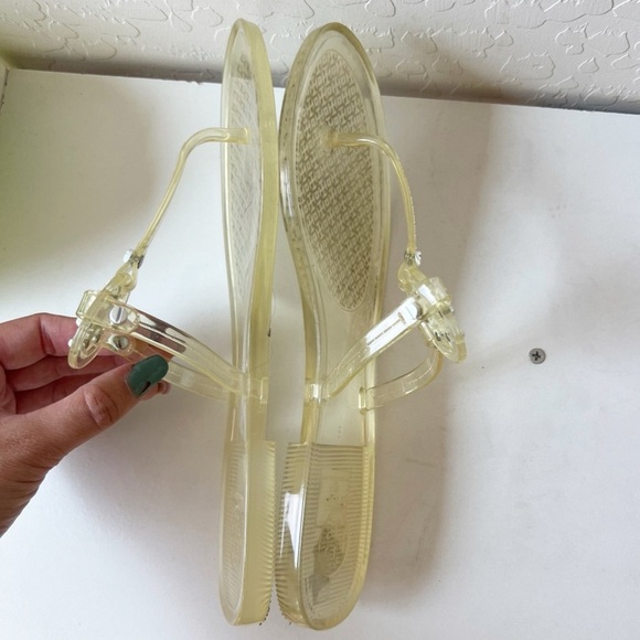 TORY BURCH MINI MILLER JELLY SANDAL CLEAR - Picture 2 of 5